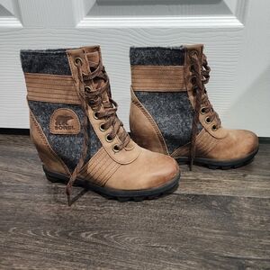 Sorel Lexie II Women Wedge Boots Brown Gray Felt Round Toe Lace Up Size 7